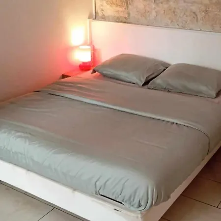 Apartmán Sur Cour A Deux Pas Du Canal Saint-martin *